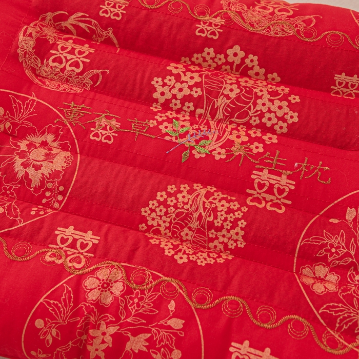 91家纺网 家纺一手货源 找家纺 仁宇枕业 2025新款新品结婚喜庆婚庆大红定型枕头枕芯 大红婚庆定型系列-薰衣草养生枕