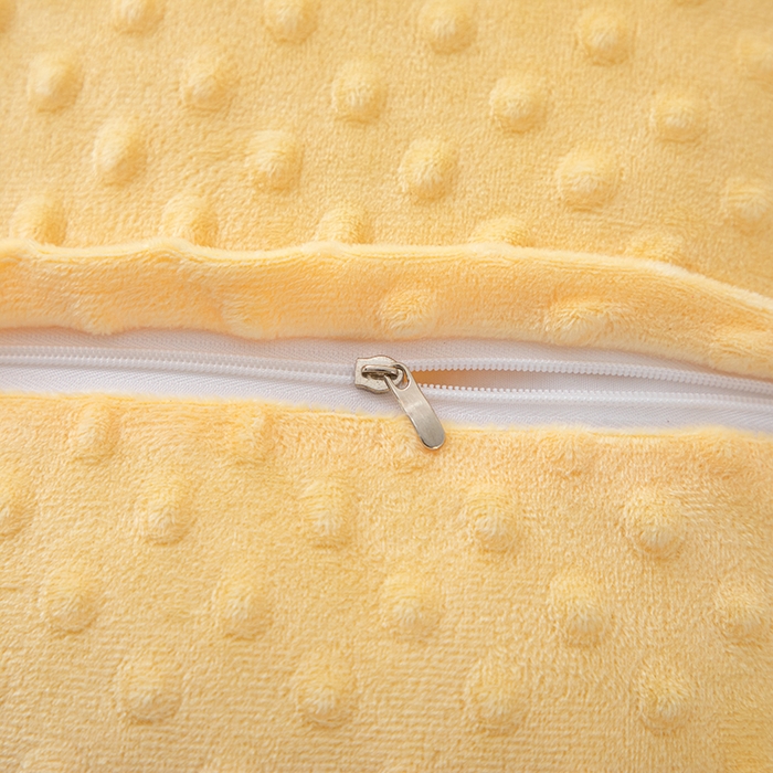 91家纺网 家纺一手货源 找家纺 仁宇枕业 2025新款新品儿童幼儿园学生儿童枕头羽丝绒全荞麦枕头枕芯 豆豆猫安抚枕-黄色