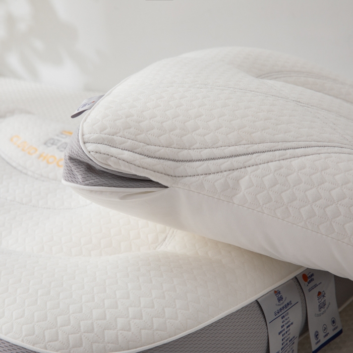 91家纺网 家纺一手货源 找家纺 （总）仁宇枕业 2025新款新品超柔裸感触肤护颈助眠云朵呼吸颈养乳胶功能枕头枕芯