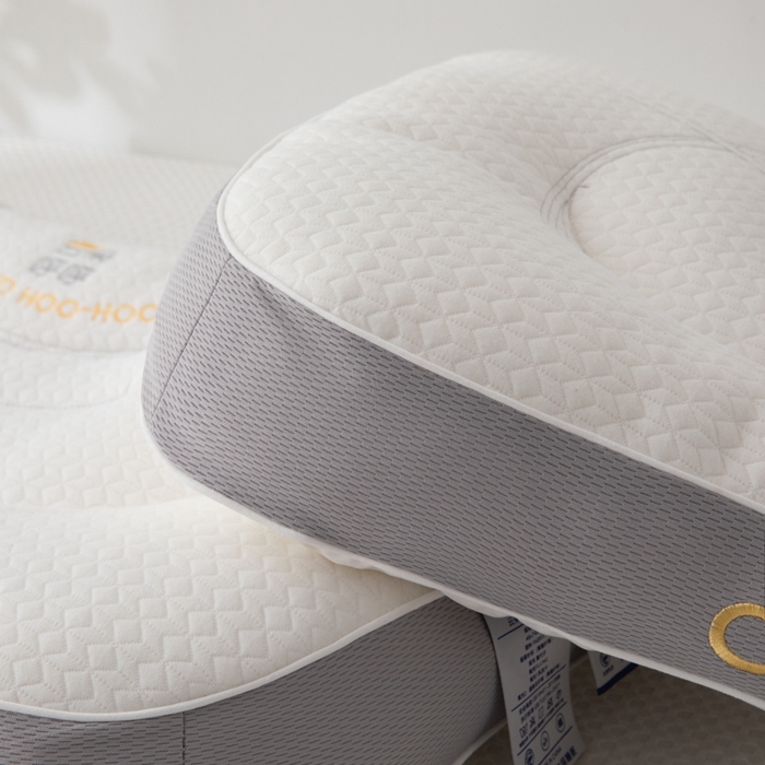 91家纺网 家纺一手货源 找家纺 （总）仁宇枕业 2025新款新品超柔裸感触肤护颈助眠云朵呼吸颈养乳胶功能枕头枕芯