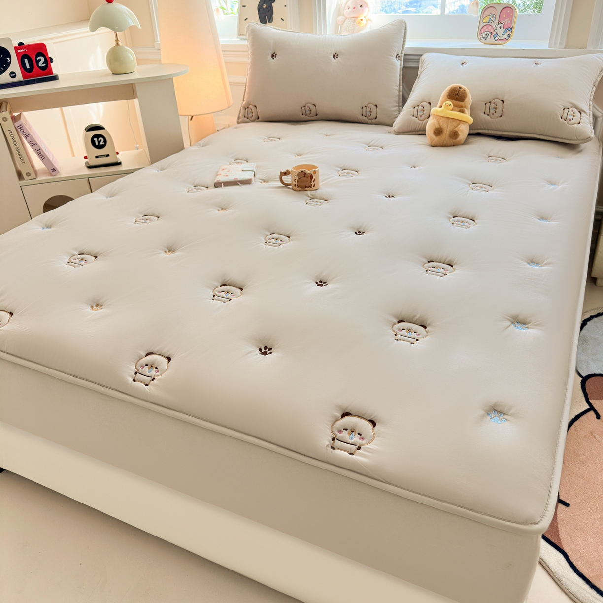 91家纺网 家纺一手货源 找家纺 （总）糯米猪家纺 2025新款A类卡皮巴拉全棉夹棉床笠