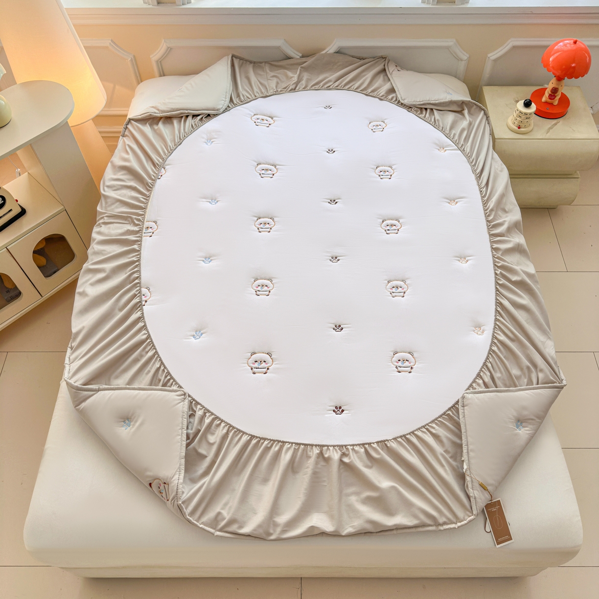 91家纺网 家纺一手货源 找家纺 糯米猪家纺 2025新款A类卡皮巴拉全棉夹棉床笠 卡皮巴拉-卡其