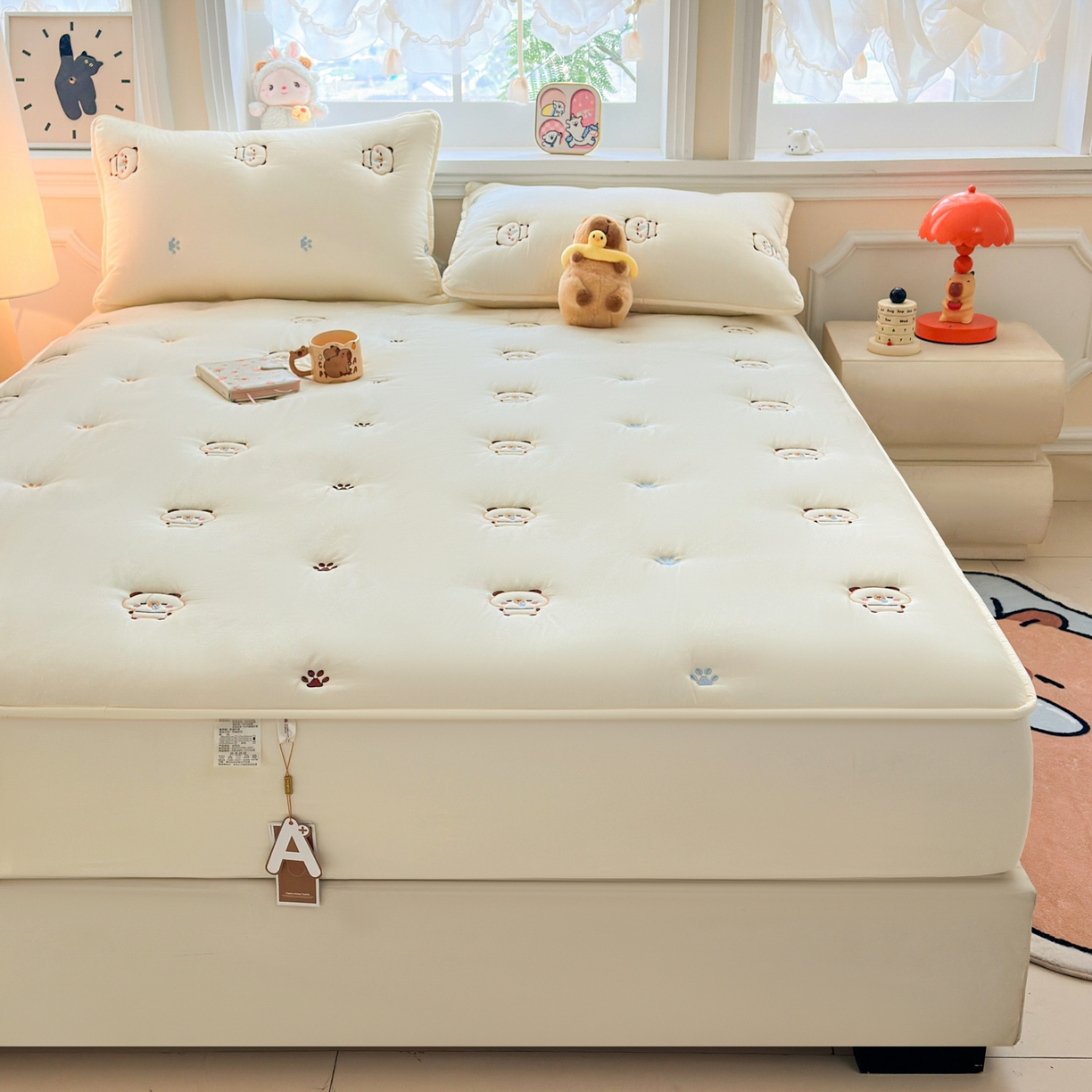 91家纺网 家纺一手货源 找家纺 糯米猪家纺 2025新款A类卡皮巴拉全棉夹棉床笠 卡皮巴拉-米色