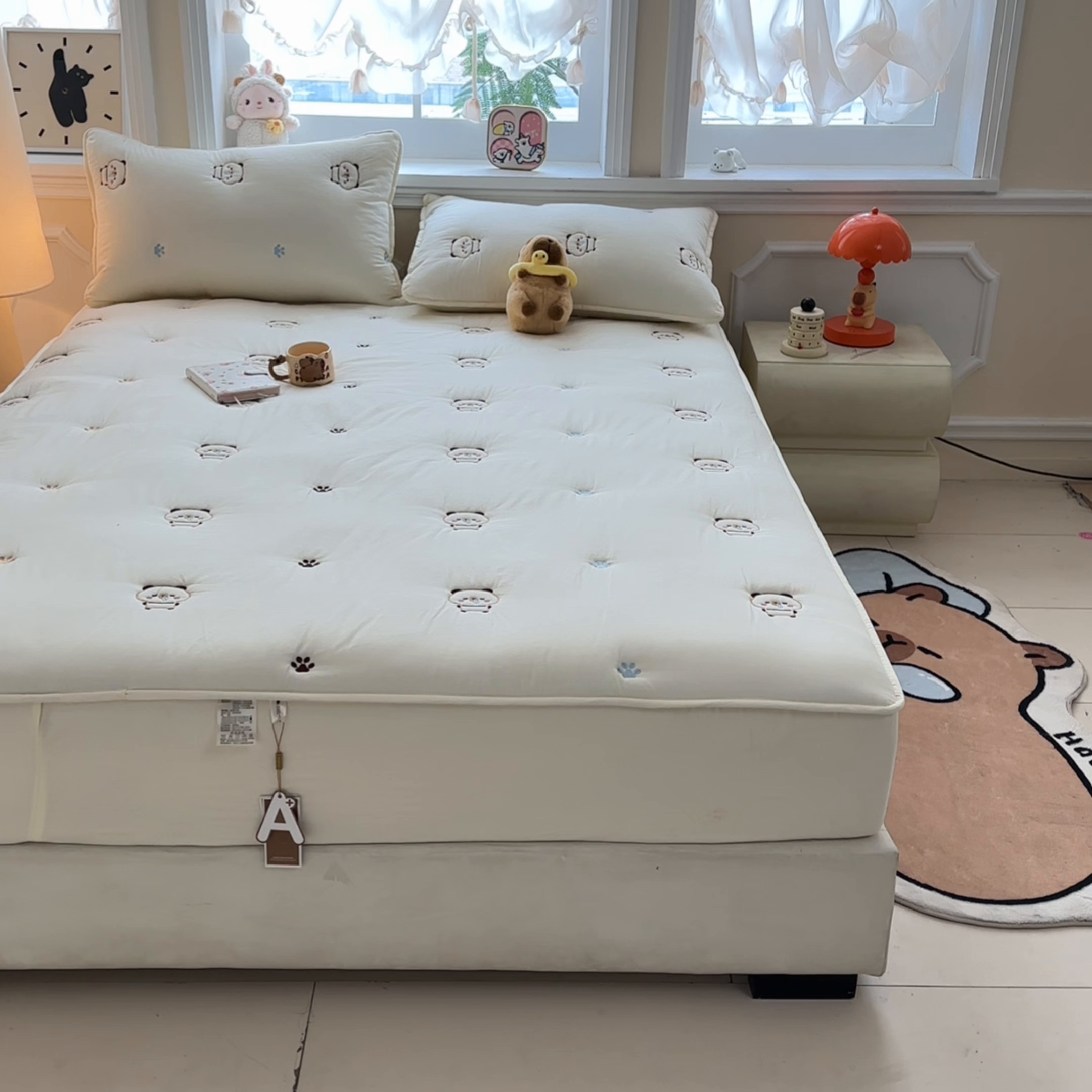 91家纺网 家纺一手货源 找家纺 糯米猪家纺 2025新款A类卡皮巴拉全棉夹棉床笠 卡皮巴拉-米色