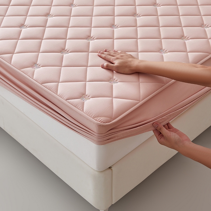 91家纺网 家纺一手货源 找家纺 红淳家纺 2025新款全棉刺绣蝴蝶款防水床笠单品床笠床笠单件 刺绣蝴蝶款-豆沙