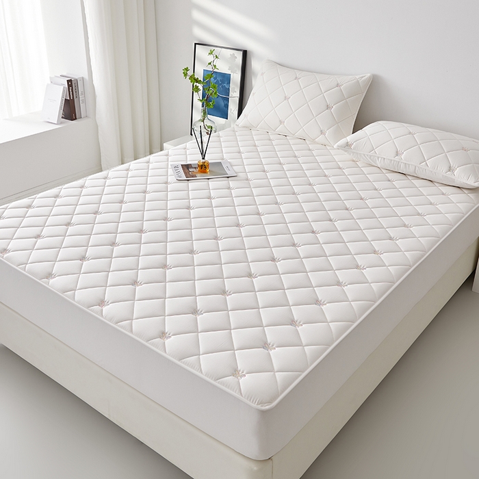 91家纺网 家纺一手货源 找家纺 红淳家纺 2025新款全棉刺绣蝴蝶款防水床笠单品床笠床笠单件 刺绣蝴蝶款-奶白