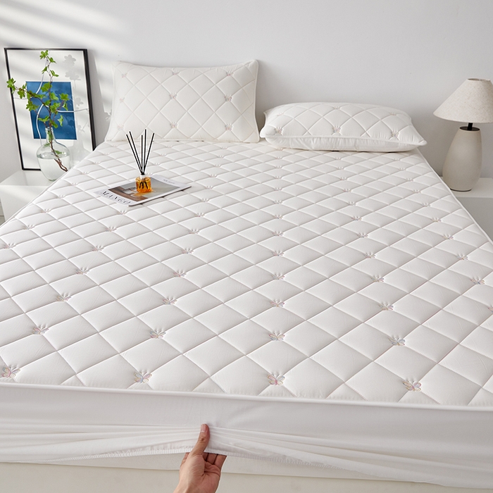 91家纺网 家纺一手货源 找家纺 红淳家纺 2025新款全棉刺绣蝴蝶款防水床笠单品床笠床笠单件 刺绣蝴蝶款-奶白