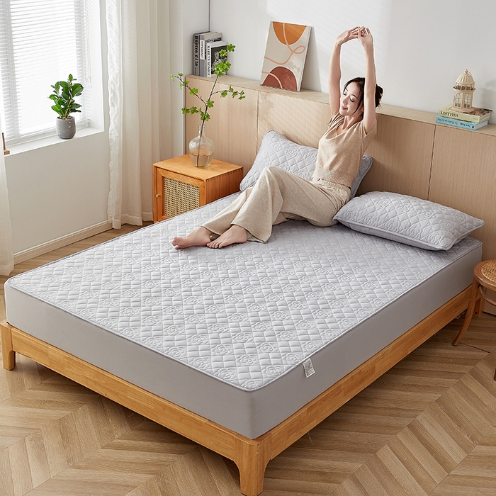 91家纺网 家纺一手货源 找家纺 红淳家纺 2025新款山茶花款防水夹棉床笠单品床笠床笠单件 山茶花-浅灰