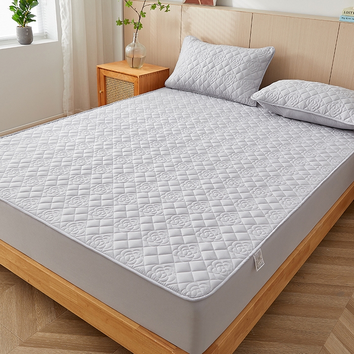 91家纺网 家纺一手货源 找家纺 红淳家纺 2025新款山茶花款防水夹棉床笠单品床笠床笠单件 山茶花-浅灰