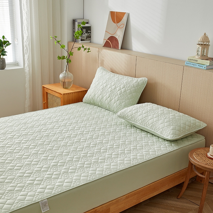 91家纺网 家纺一手货源 找家纺 红淳家纺 2025新款山茶花款防水夹棉床笠单品床笠床笠单件 山茶花-水绿