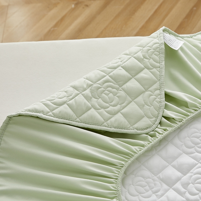 91家纺网 家纺一手货源 找家纺 红淳家纺 2025新款山茶花款防水夹棉床笠单品床笠床笠单件 山茶花-水绿