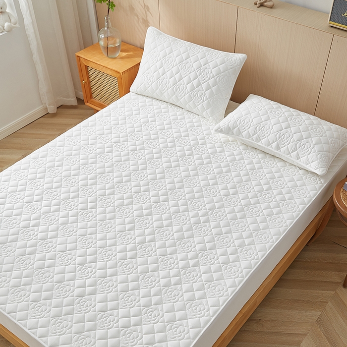 91家纺网 家纺一手货源 找家纺 红淳家纺 2025新款山茶花款防水夹棉床笠单品床笠床笠单件 山茶花-奶白