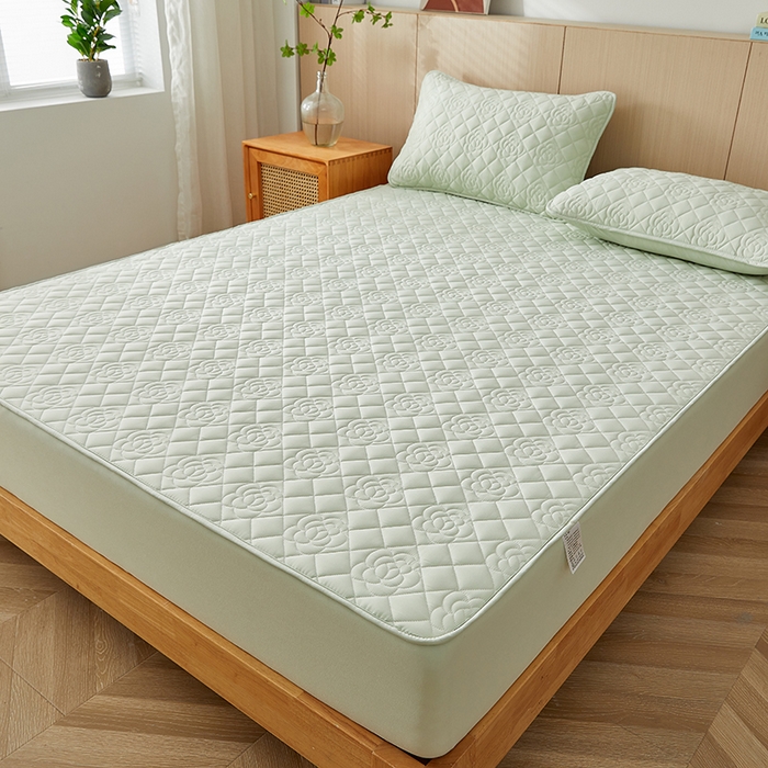 91家纺网 家纺一手货源 找家纺 红淳家纺 2025新款山茶花款防水夹棉床笠单品床笠床笠单件 山茶花-水绿