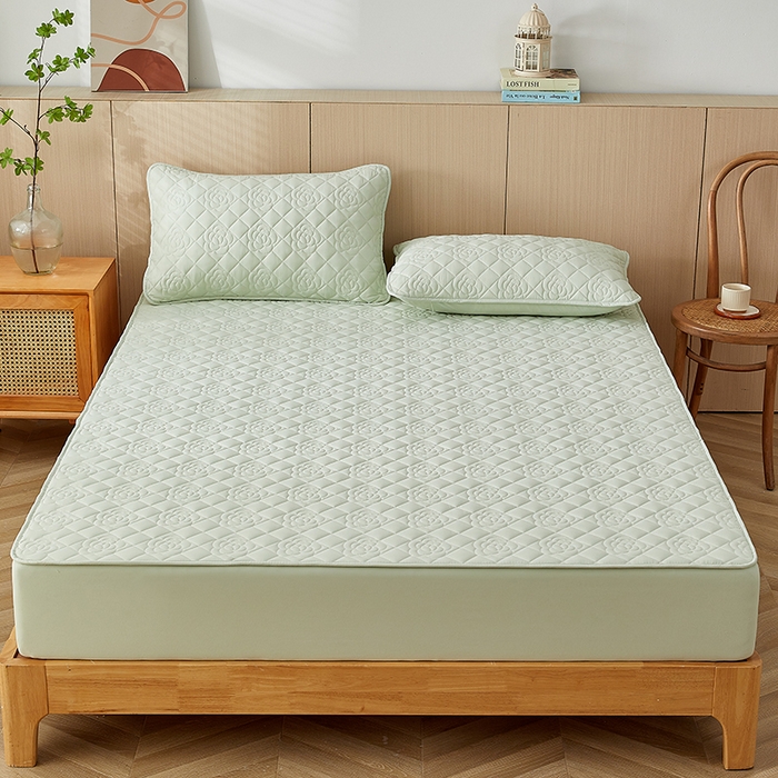 91家纺网 家纺一手货源 找家纺 红淳家纺 2025新款山茶花款防水夹棉床笠单品床笠床笠单件 山茶花-水绿