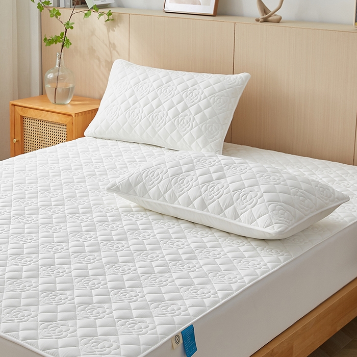 91家纺网 家纺一手货源 找家纺 红淳家纺 2025新款山茶花款防水夹棉床笠单品床笠床笠单件 山茶花-奶白