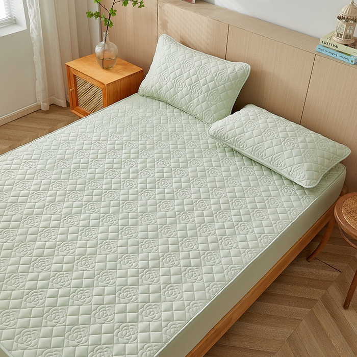 91家纺网 家纺一手货源 找家纺 红淳家纺 2025新款山茶花款防水夹棉床笠单品床笠床笠单件 山茶花-水绿