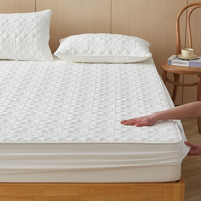 91家纺网 家纺一手货源 找家纺 红淳家纺 2025新款山茶花款防水夹棉床笠单品床笠床笠单件 山茶花-奶白