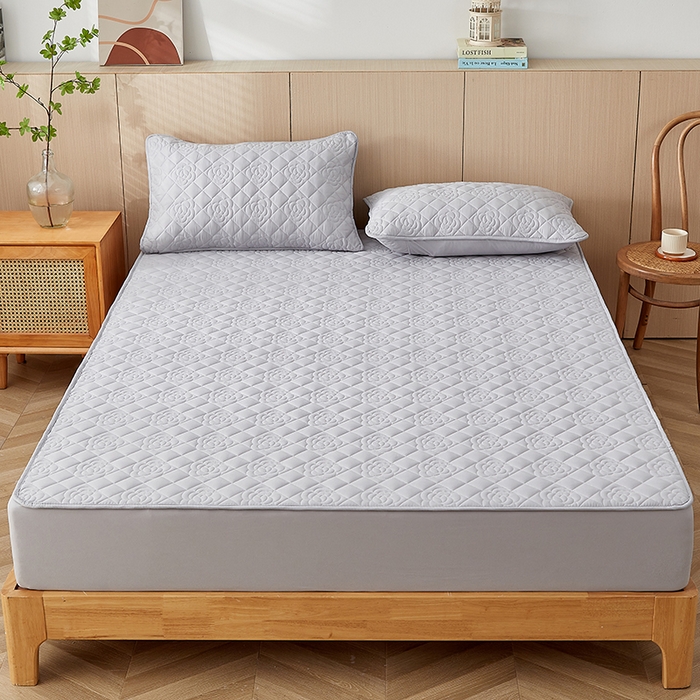 91家纺网 家纺一手货源 找家纺 红淳家纺 2025新款山茶花款防水夹棉床笠单品床笠床笠单件 山茶花-浅灰