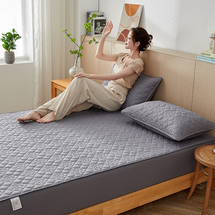 91家纺网 家纺一手货源 找家纺 红淳家纺 2025新款山茶花款防水夹棉床笠单品床笠床笠单件 山茶花-深灰