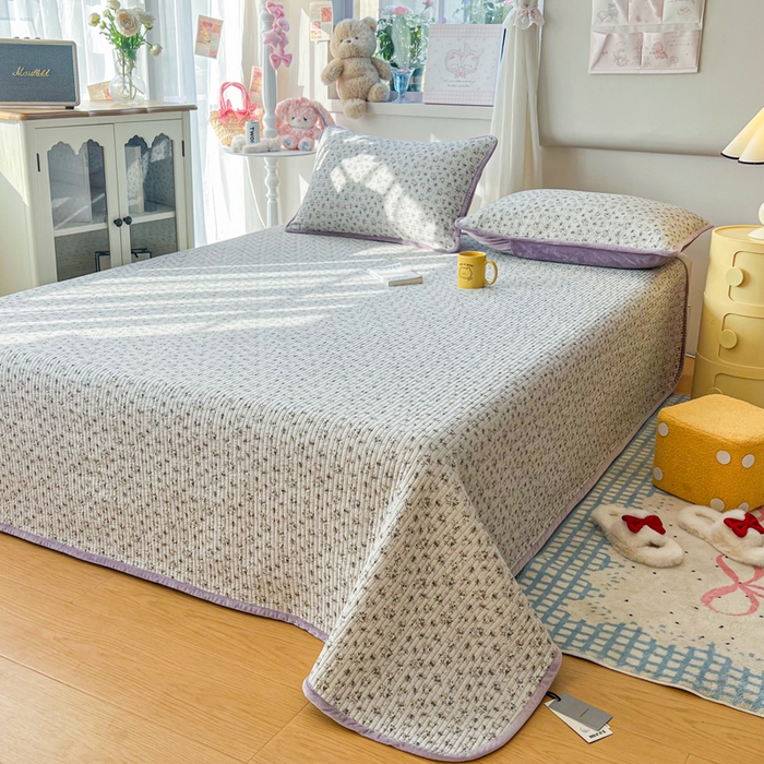 91家纺网 家纺一手货源 找家纺 床盖工厂店 2025新款全棉纯棉纱布加宝宝绒填充棉花床盖三件套 杜桑花园-灰