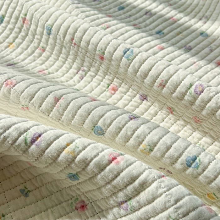 91家纺网 家纺一手货源 找家纺 床盖工厂店 2025新款全棉纯棉纱布加宝宝绒填充棉花床盖三件套 小苍兰