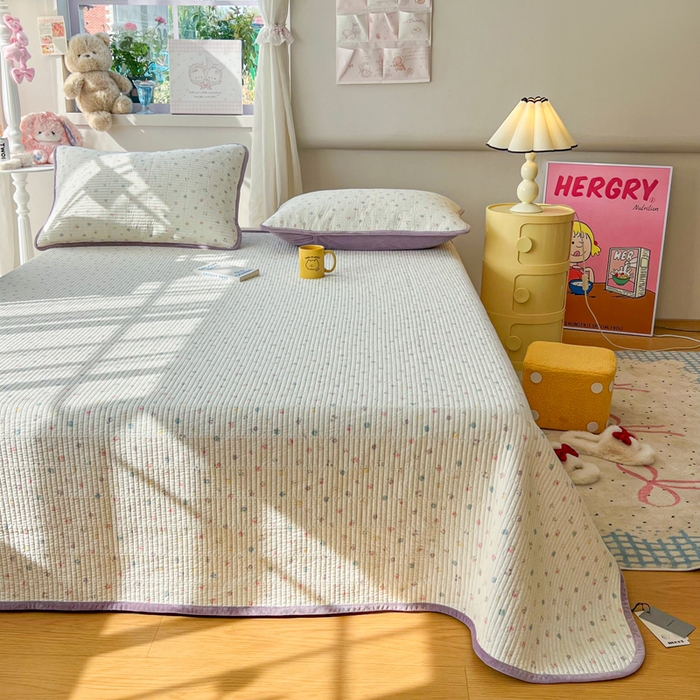 91家纺网 家纺一手货源 找家纺 床盖工厂店 2025新款全棉纯棉纱布加宝宝绒填充棉花床盖三件套 小苍兰