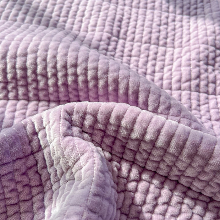 91家纺网 家纺一手货源 找家纺 床盖工厂店 2025新款全棉纯棉纱布加宝宝绒填充棉花床盖三件套 小苍兰