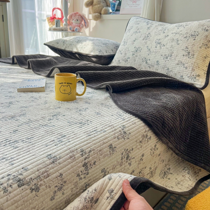 91家纺网 家纺一手货源 找家纺 床盖工厂店 2025新款全棉纯棉纱布加宝宝绒填充棉花床盖三件套 素颜-米