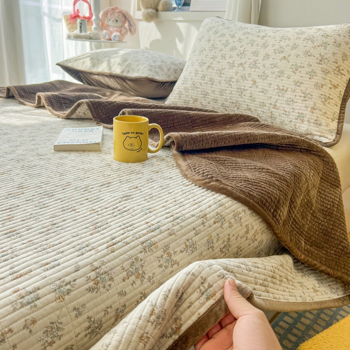 91家纺网 家纺一手货源 找家纺 床盖工厂店 2025新款全棉纯棉纱布加宝宝绒填充棉花床盖三件套 秀雅