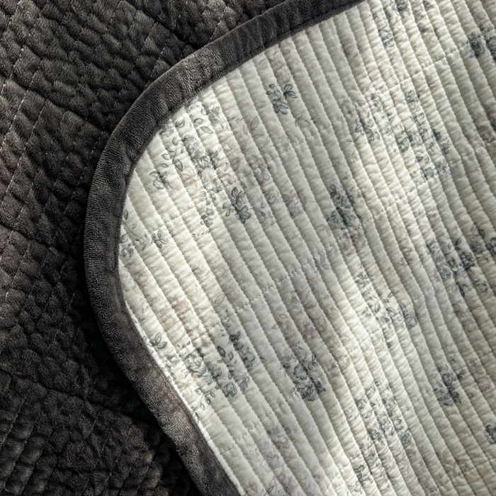 91家纺网 家纺一手货源 找家纺 床盖工厂店 2025新款全棉纯棉纱布加宝宝绒填充棉花床盖三件套 素颜-米