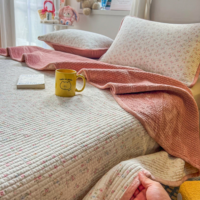 91家纺网 家纺一手货源 找家纺 床盖工厂店 2025新款全棉纯棉纱布加宝宝绒填充棉花床盖三件套 浅夏-米