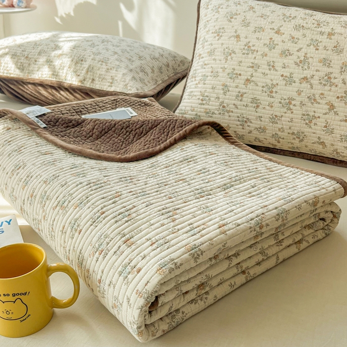 91家纺网 家纺一手货源 找家纺 床盖工厂店 2025新款全棉纯棉纱布加宝宝绒填充棉花床盖三件套 秀雅