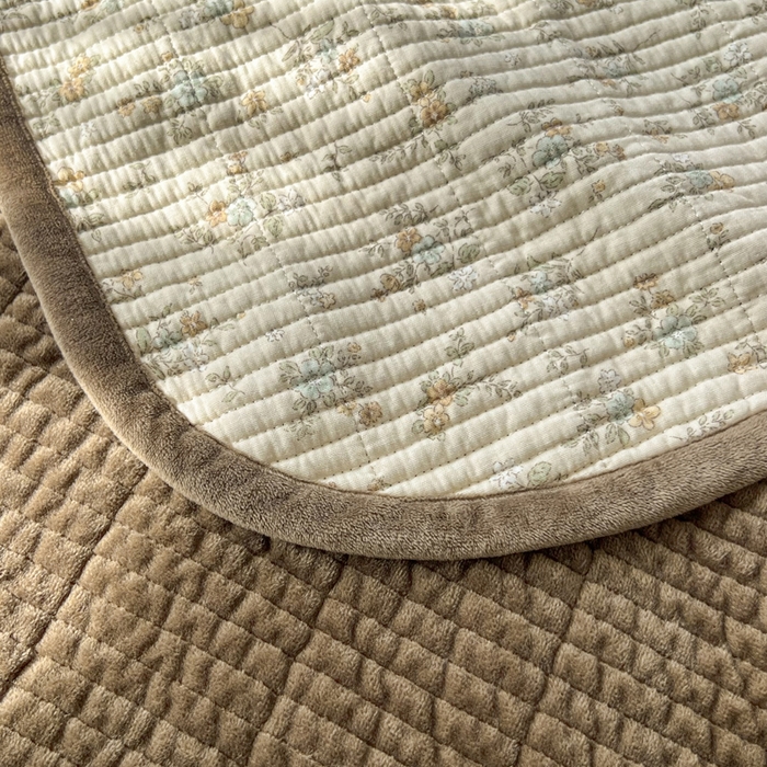 91家纺网 家纺一手货源 找家纺 床盖工厂店 2025新款全棉纯棉纱布加宝宝绒填充棉花床盖三件套 秀雅