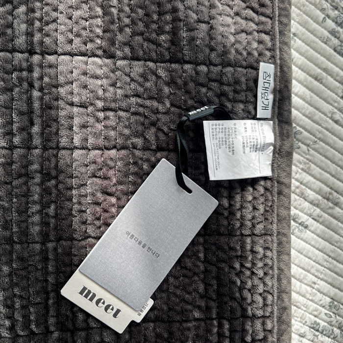 91家纺网 家纺一手货源 找家纺 床盖工厂店 2025新款全棉纯棉纱布加宝宝绒填充棉花床盖三件套 素颜-米