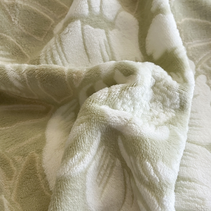 91家纺网 家纺一手货源 找家纺 帝王家纺 2025新款刺绣雕花加厚保暖牛奶绒四件套冬季珊瑚绒  控价： 淘宝标准￥208，小号￥178.拼多多标准￥168，小号￥138. (谢谢配合） 花绒月貌-绿