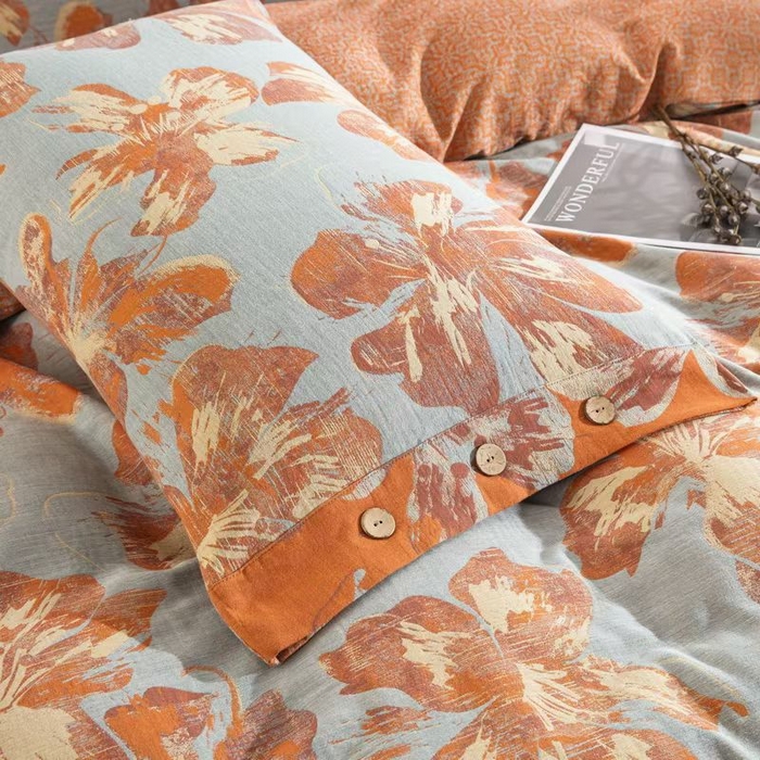 91家纺网 家纺一手货源 找家纺 双层纱家居 2025新款纯棉双层纱纽扣款四件套 凤尾花