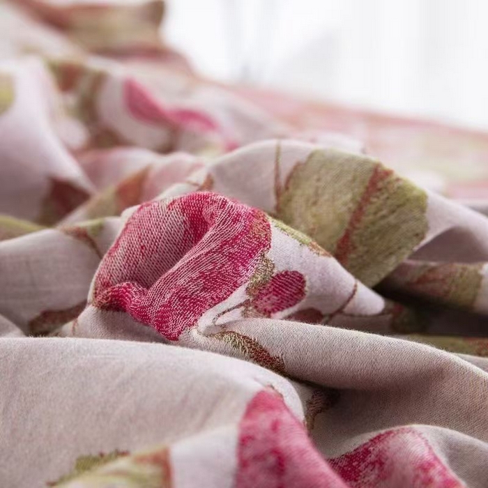 91家纺网 家纺一手货源 找家纺 双层纱家居 2025新款纯棉双层纱纽扣款四件套 红石榴