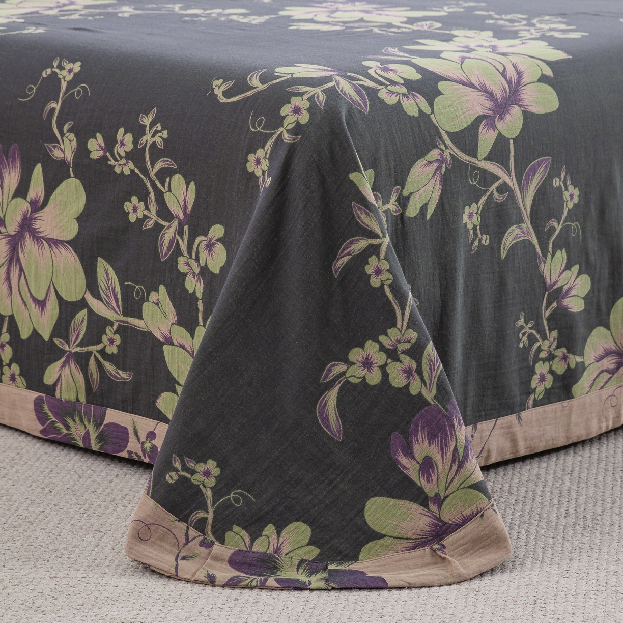 91家纺网 家纺一手货源 找家纺 双层纱家居 2025新款纯棉双层纱纽扣款四件套 秋雨墨绿