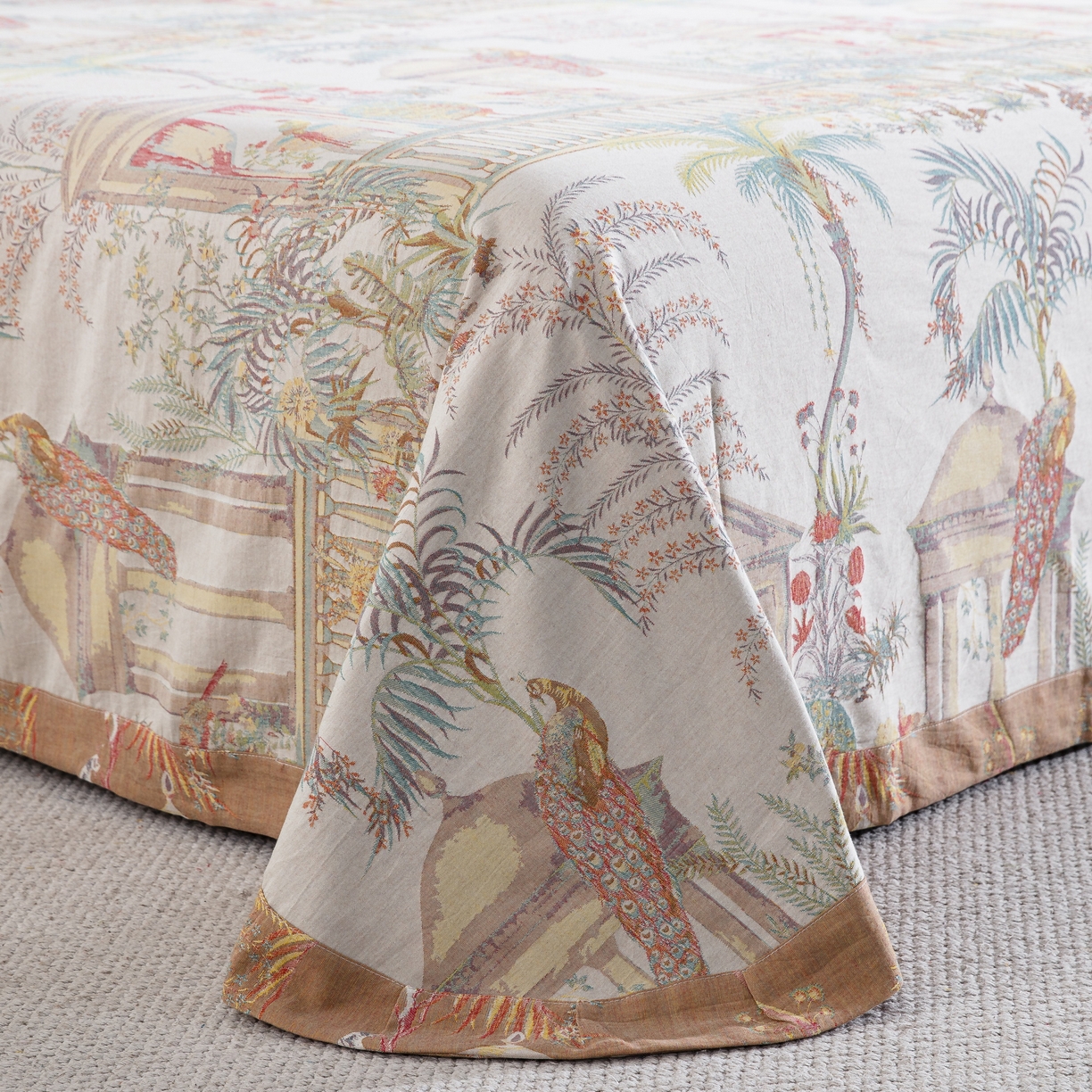 91家纺网 家纺一手货源 找家纺 双层纱家居 2025新款纯棉双层纱纽扣款四件套 亭亭玉立