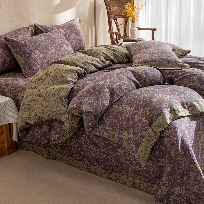 91家纺网 家纺一手货源 找家纺 双层纱家居 2025新款纯棉双层纱纽扣款四件套 新款薰衣草