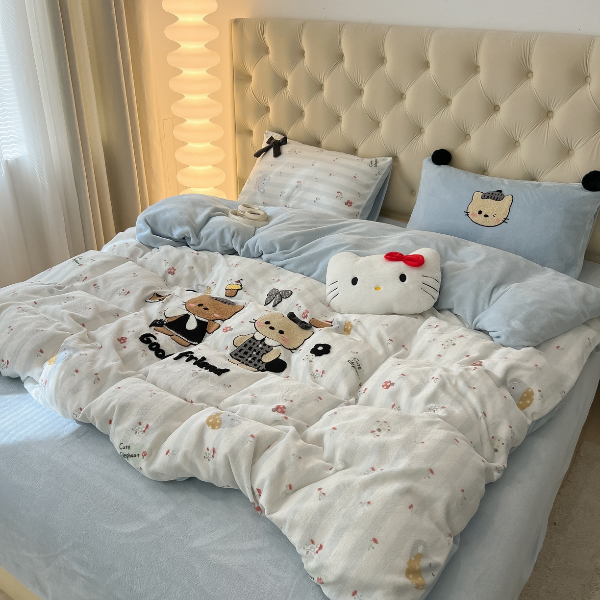 91家纺网 家纺一手货源 找家纺 子钦家纺 2025秋冬新款暗黑系小红书同款加厚牛奶绒蝴蝶结款毛巾绣床单床笠四件套-快乐兄妹场景一 快乐兄妹-好时光