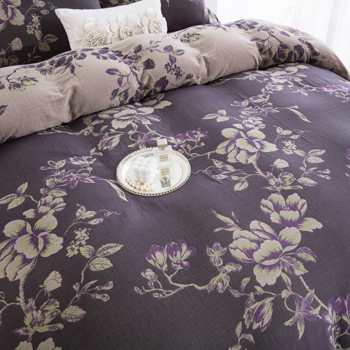 91家纺网 家纺一手货源 找家纺 双层纱家居 2025新款纯棉双层纱纽扣款四件套 一帆风顺灰