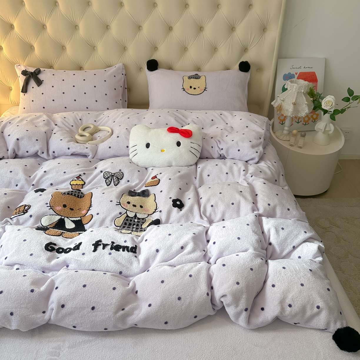 子钦家纺 2025秋冬新款暗黑系小红书同款加厚牛奶绒蝴蝶结款毛巾绣床单床笠四件套-快乐兄妹场景一 快乐兄妹-紫波点