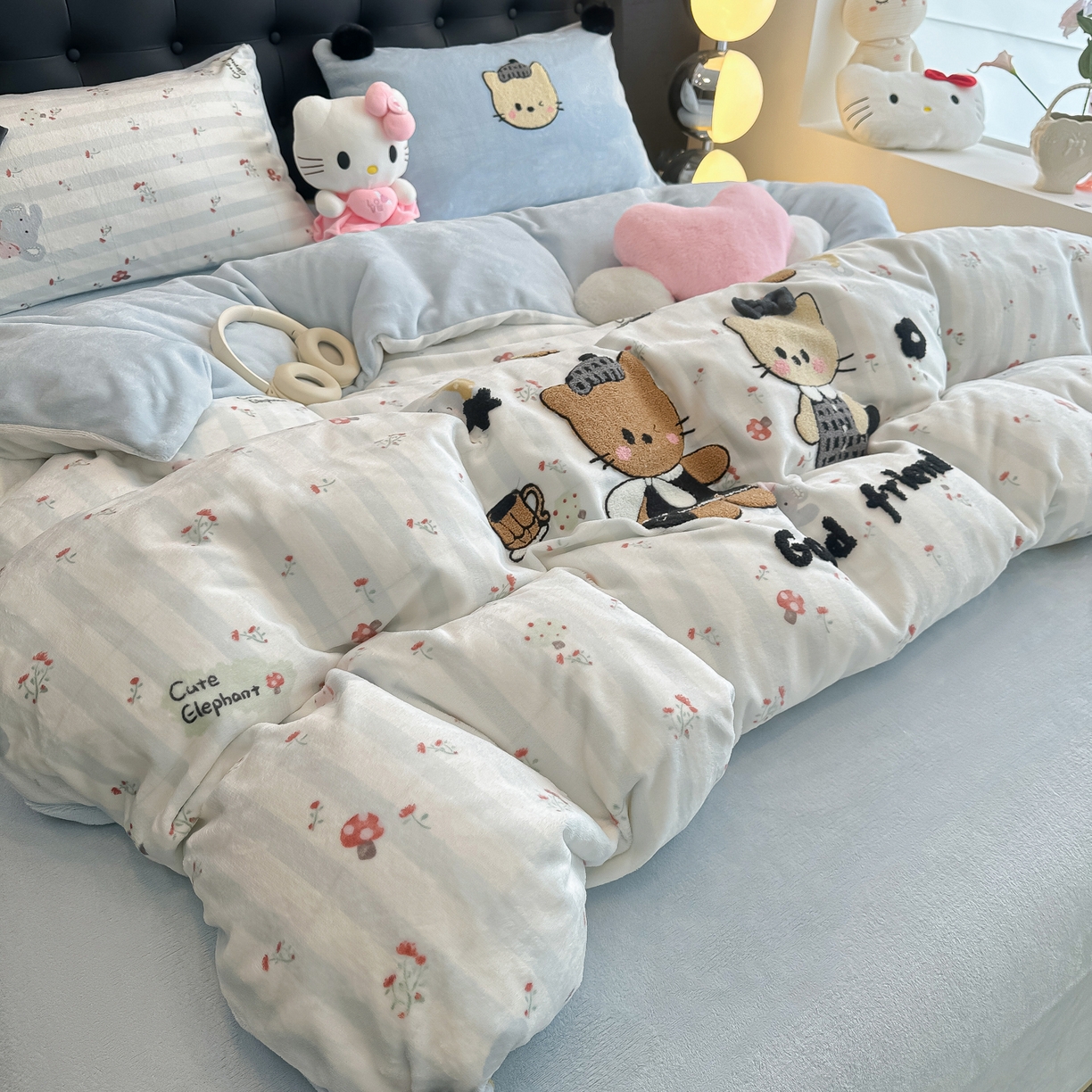 91家纺网 家纺一手货源 找家纺 子钦家纺 2025秋冬新款暗黑系小红书同款加厚牛奶绒蝴蝶结款毛巾绣床单床笠四件套-快乐兄妹场景二 快乐兄妹-好时光