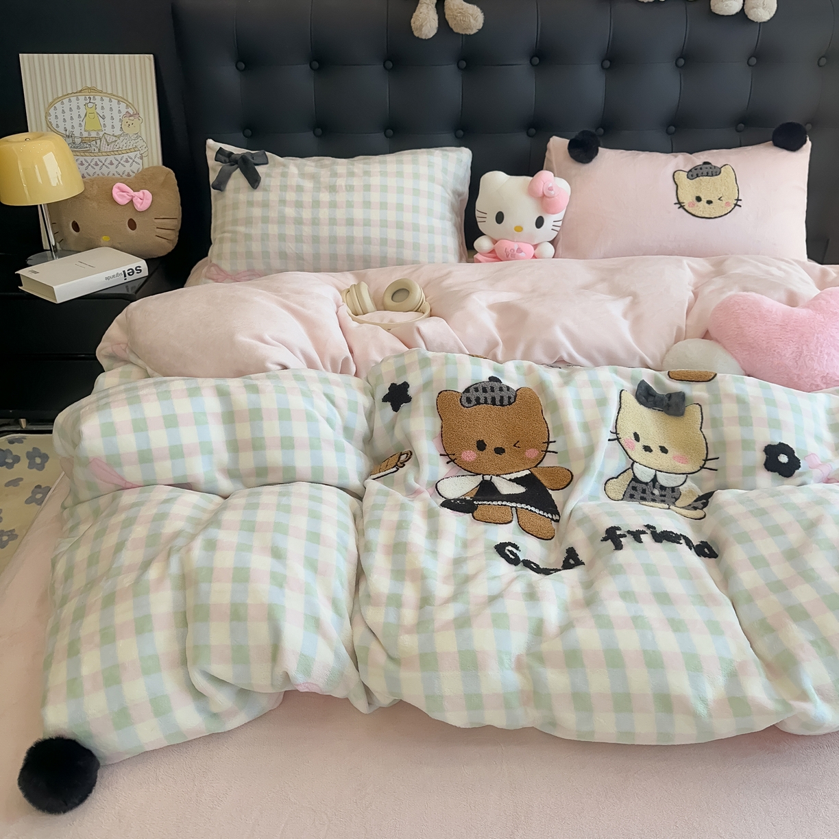 91家纺网 家纺一手货源 找家纺 子钦家纺 2025秋冬新款暗黑系小红书同款加厚牛奶绒蝴蝶结款毛巾绣床单床笠四件套-快乐兄妹场景二 快乐兄妹-仙女格