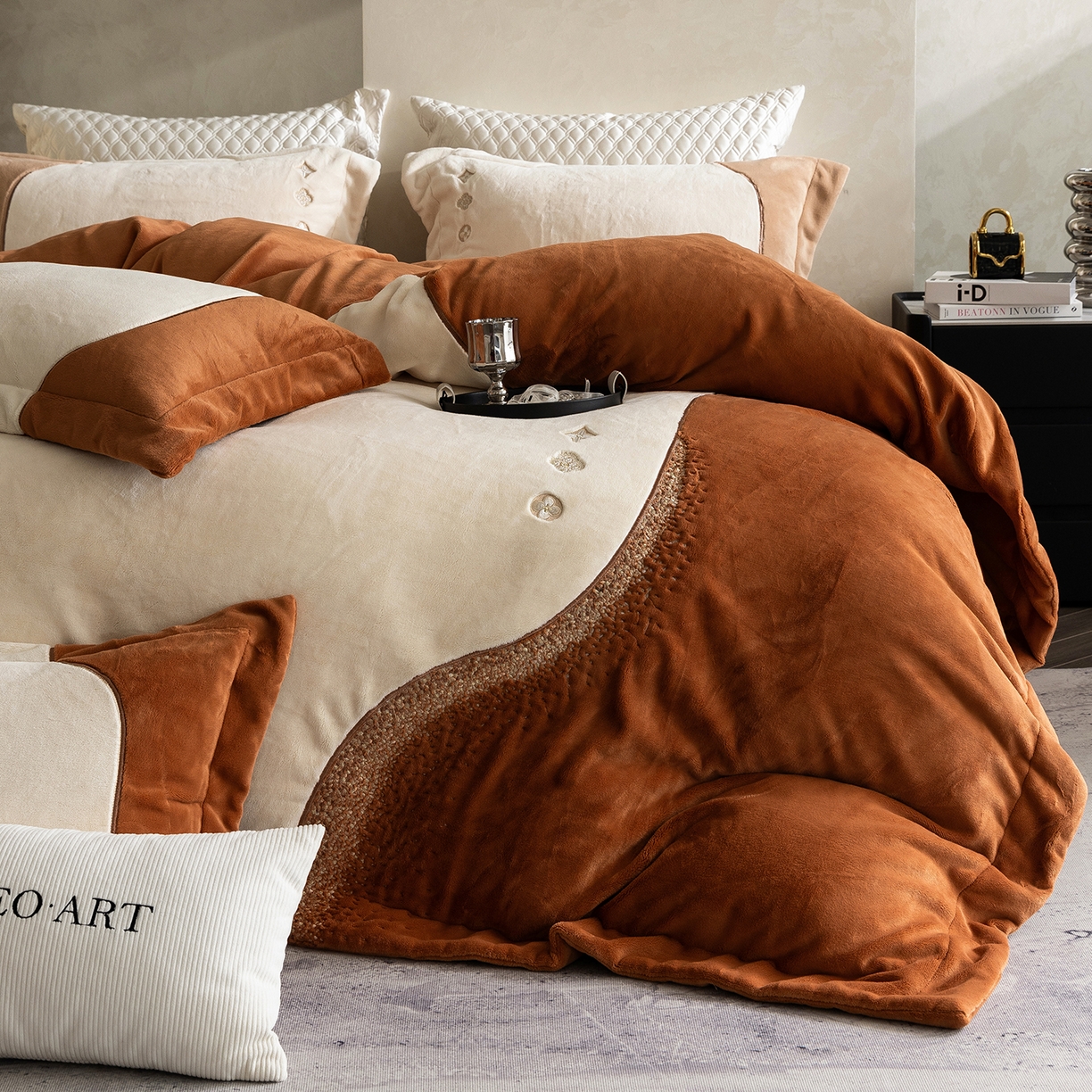 91家纺网 家纺一手货源 找家纺 （总）涞澳家纺 2025新款牛奶绒绣花四件套（利威亚&心熠欢眠）