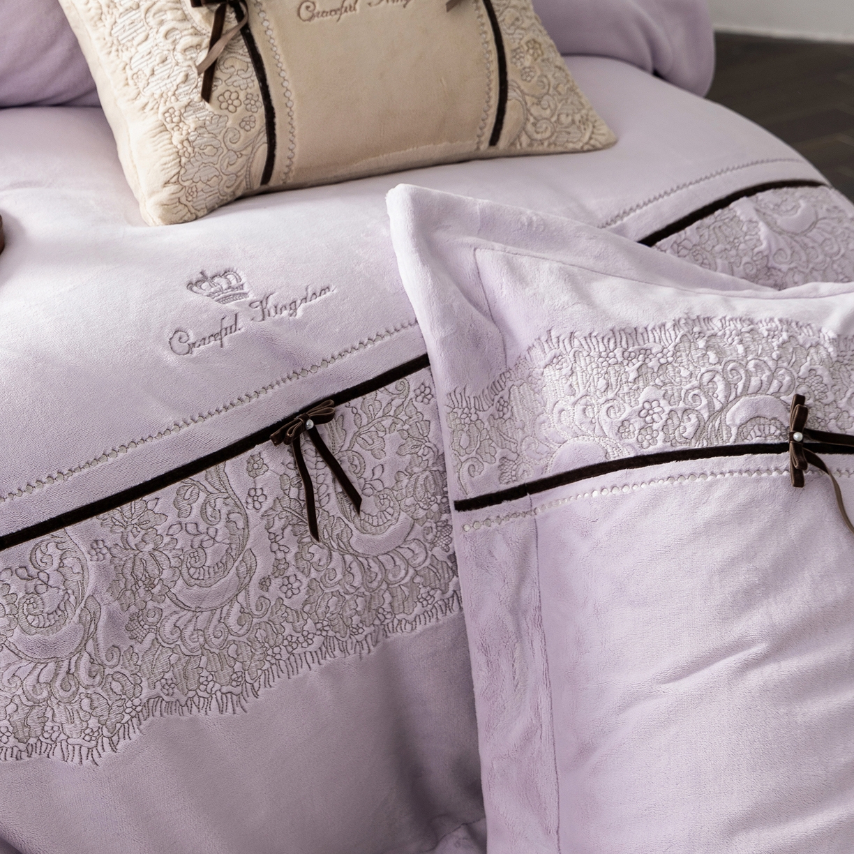 91家纺网 家纺一手货源 找家纺 涞澳家纺 2025新款牛奶绒四件套-维拉诗镜 维拉诗镜-帛紫