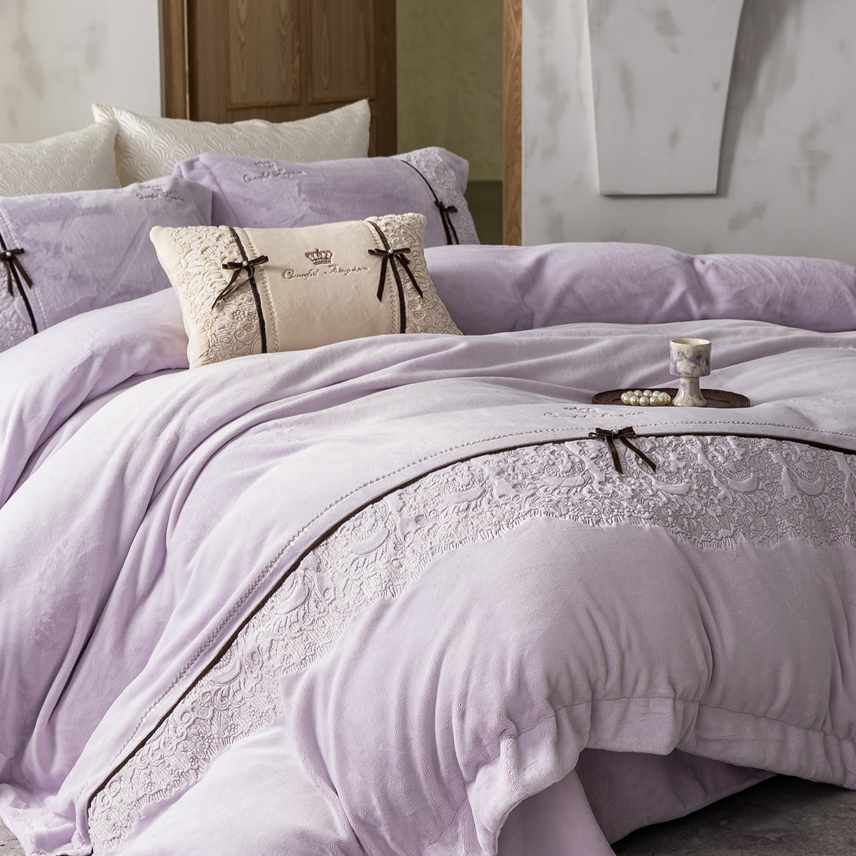 91家纺网 家纺一手货源 找家纺 涞澳家纺 2025新款牛奶绒四件套-维拉诗镜 维拉诗镜-帛紫