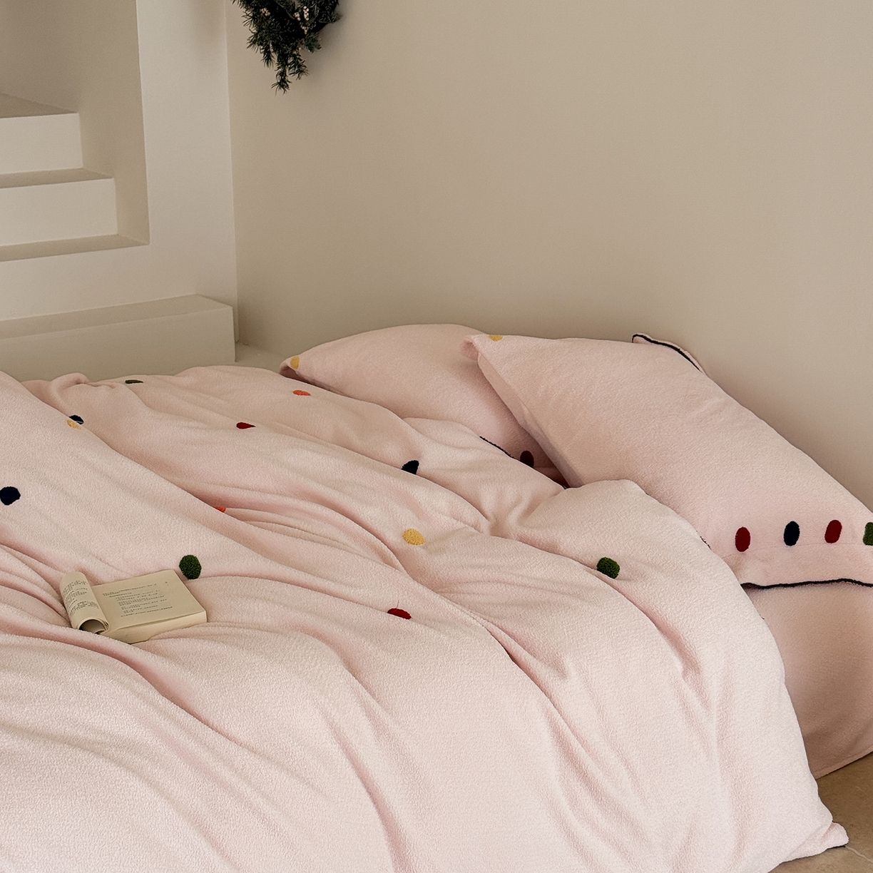 91家纺网 家纺一手货源 找家纺 涞澳家纺 2025新款半边绒四件套-月澜绘梦 月澜绘梦-粉