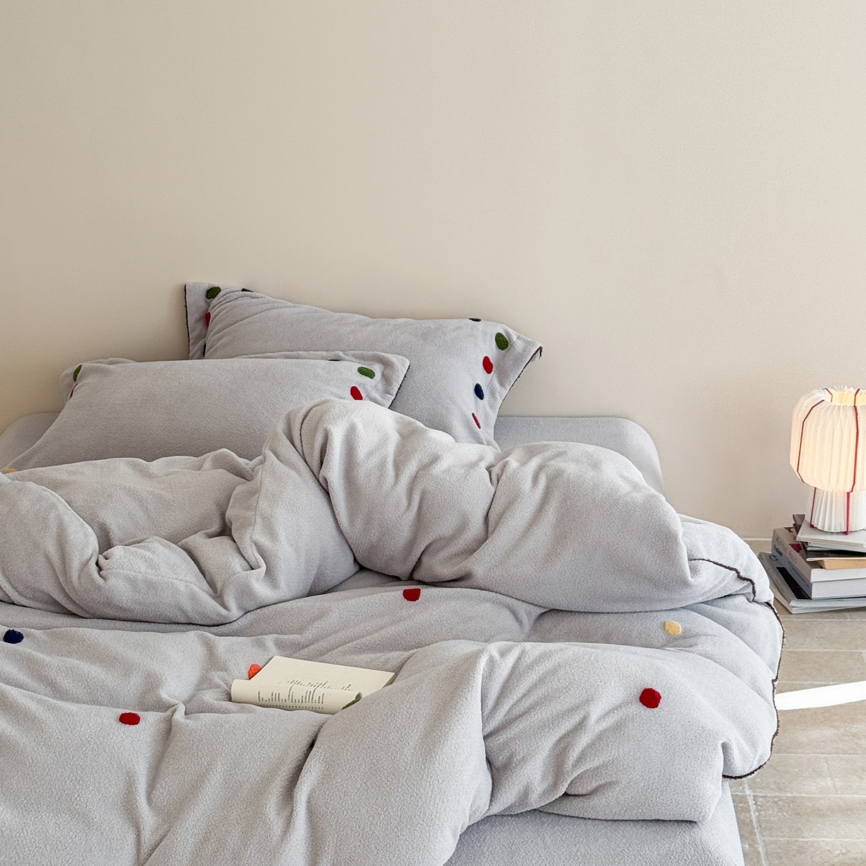 91家纺网 家纺一手货源 找家纺 涞澳家纺 2025新款半边绒四件套-月澜绘梦 月澜绘梦-灰